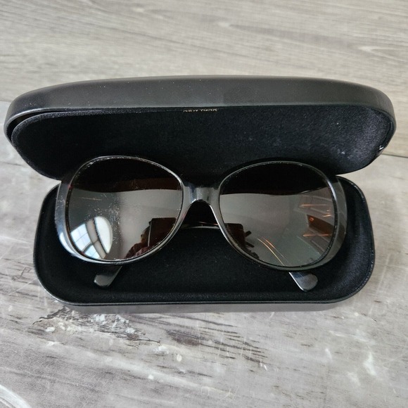 Coach S2026 Woman Sunglasses Tortoise Brown Round Wrap Frame Signature Gold C - Picture 2 of 14